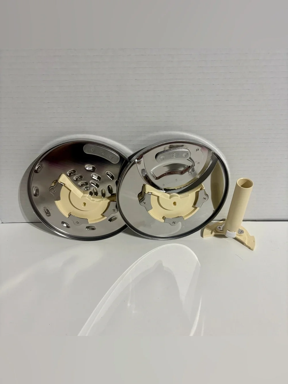 Lot 3 Cuisinart DLC-044TX 4mm Slice DLC-037TX Shred Disc DLC-039TX Stem  DFP-14